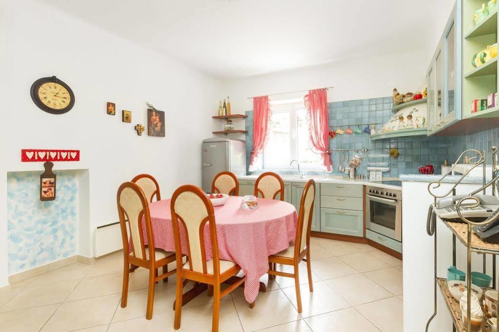 Lägenhet Apartments Dora *